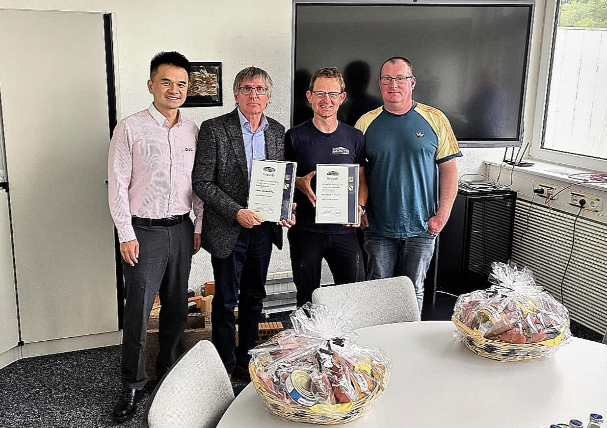 دستکاری کو سلام پیش کریں